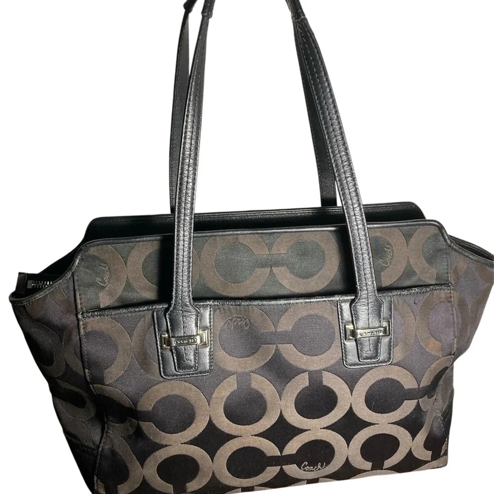 Coach signature Taylor Black op carryall Tote SHOULDERBAG logo embossed